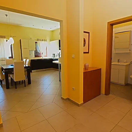 Milio 1105 Apartman