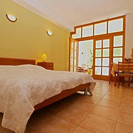 Milio 1105 Apartman Fažana