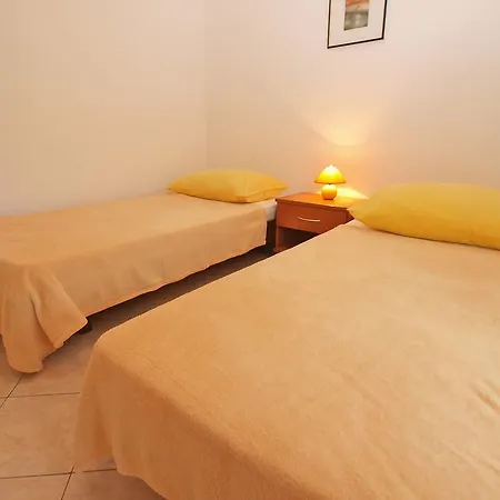 Milio 1105 Apartman